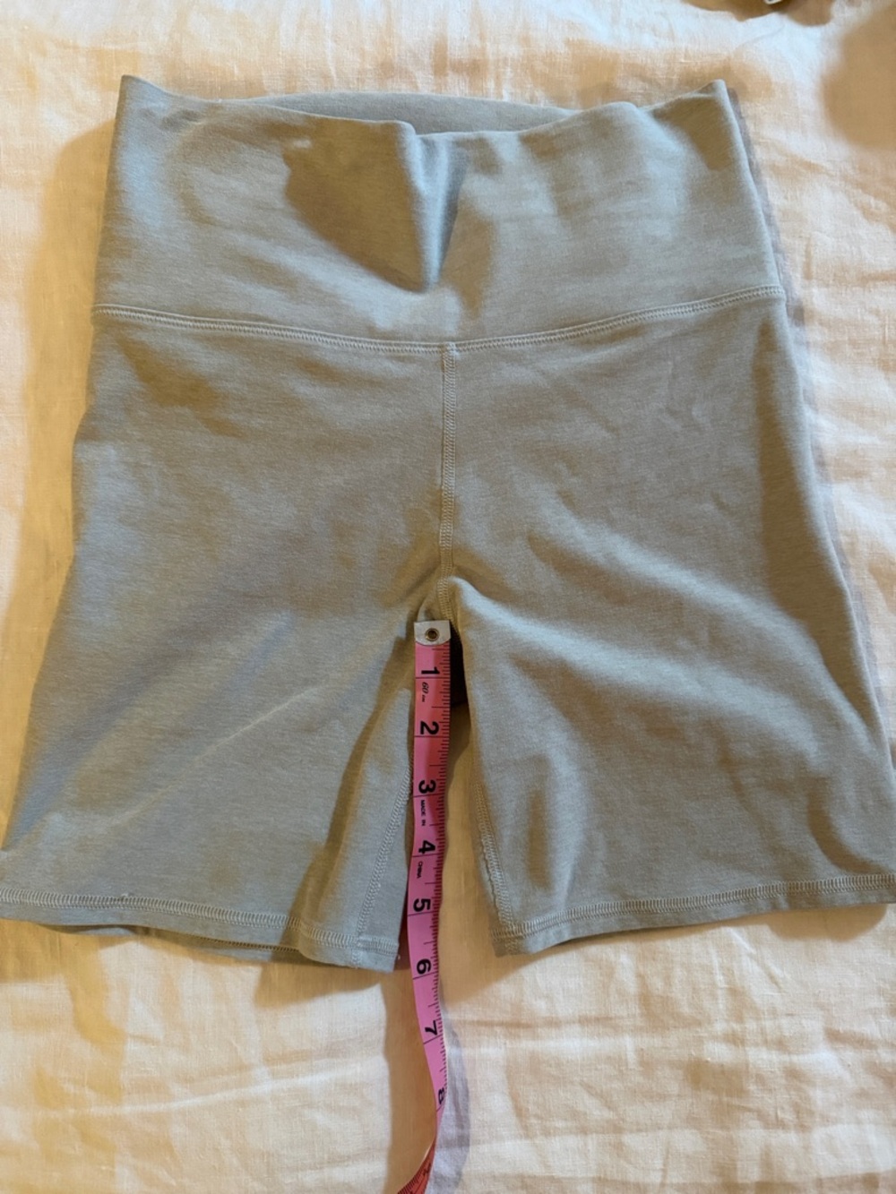 Vuori Clean Elevation Light Gray Bike Shorts Small